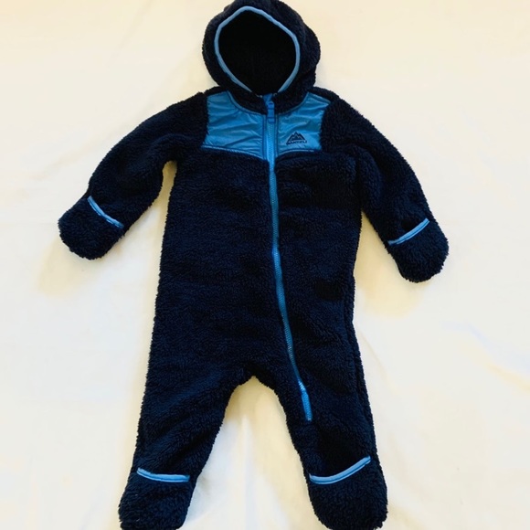 SNOZU WINTER ONESIE - Picture 2 of 5